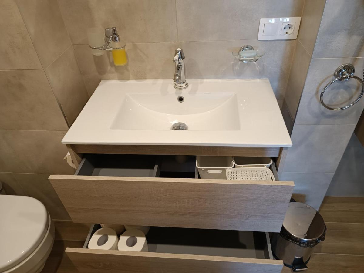 Juodkrantė Liuto Apartamentai מראה חיצוני תמונה