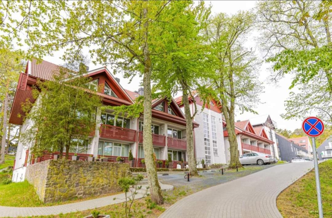 Juodkrantė Liuto Apartamentai מראה חיצוני תמונה